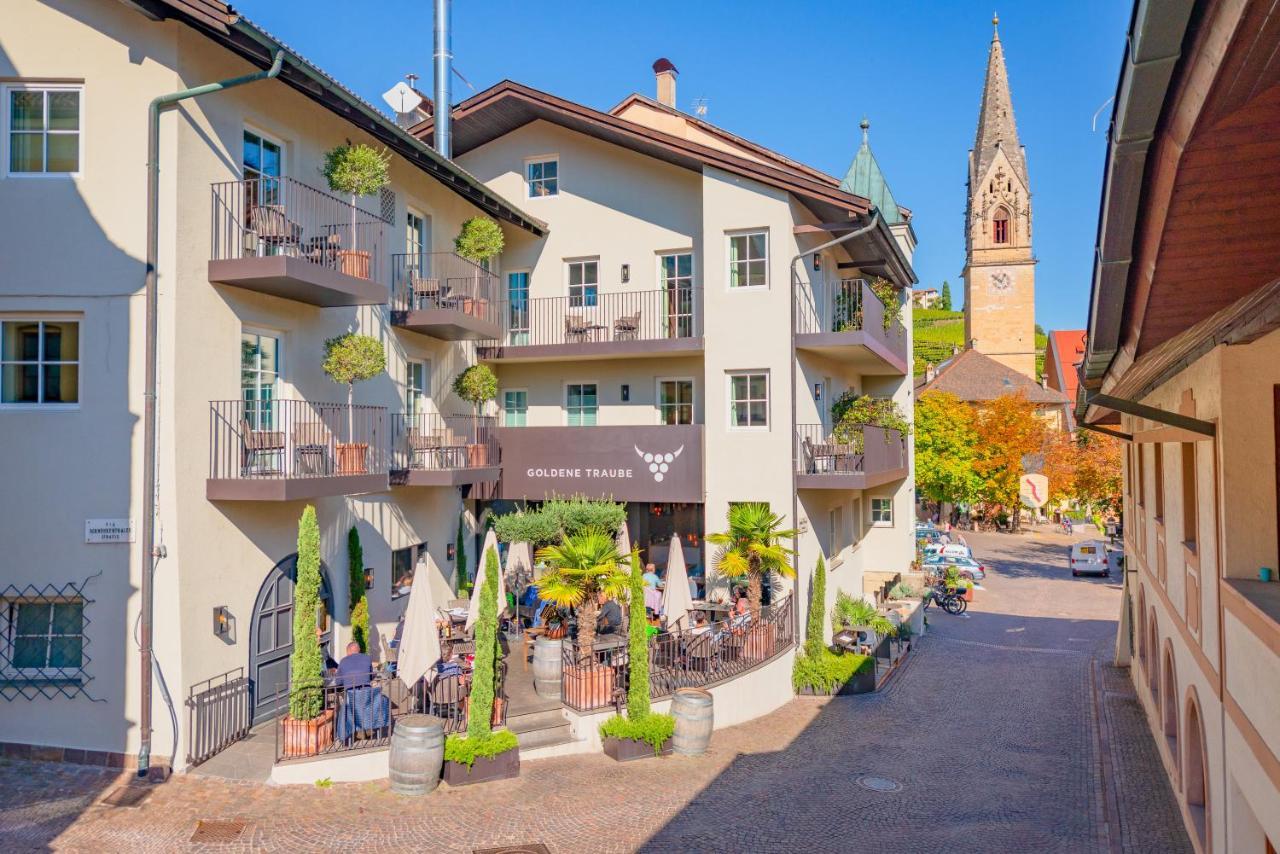 Hotel Goldene Traube แตร์เมโน ภายนอก รูปภาพ