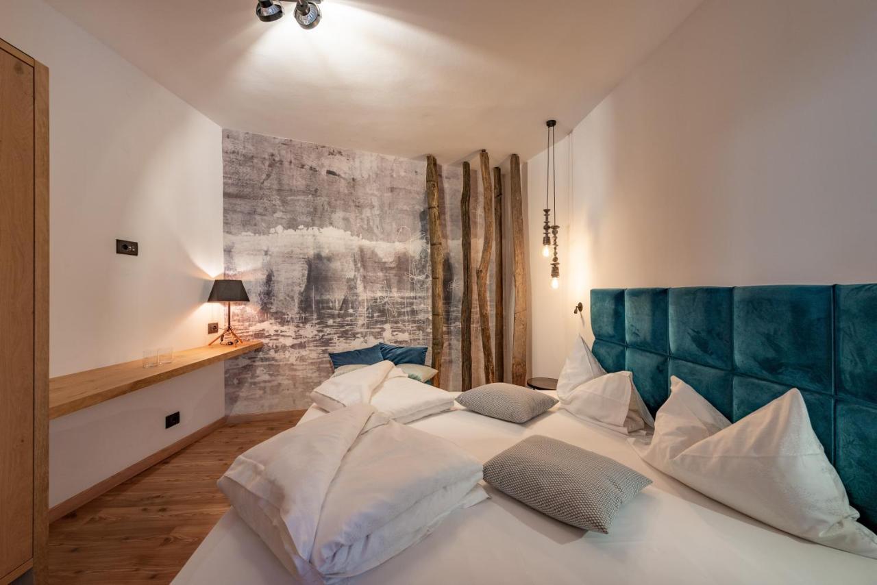 Hotel Goldene Traube แตร์เมโน ภายนอก รูปภาพ