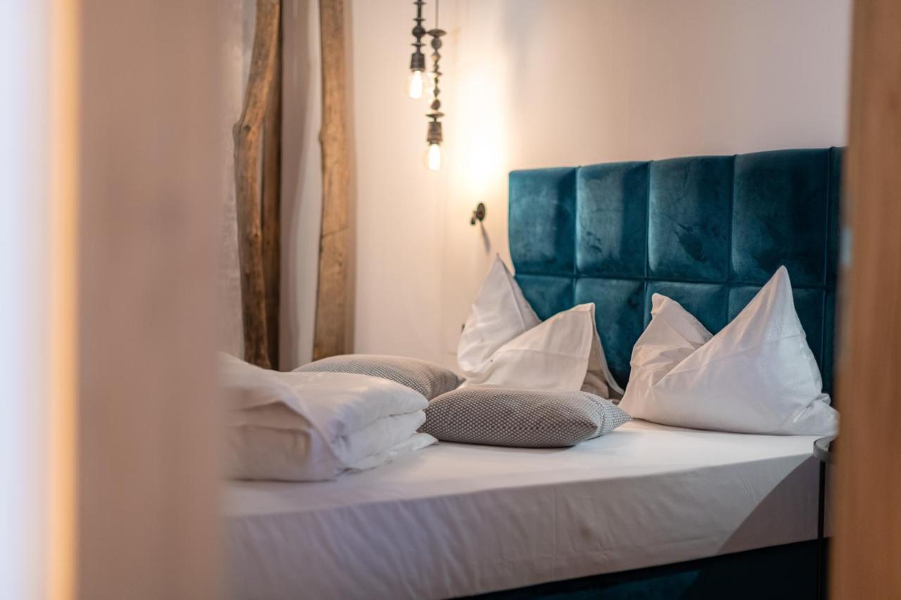 Hotel Goldene Traube แตร์เมโน ภายนอก รูปภาพ