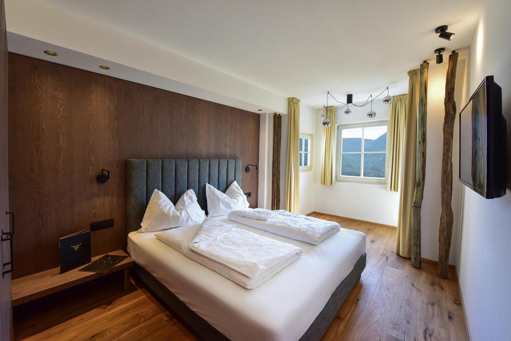 Hotel Goldene Traube แตร์เมโน ภายนอก รูปภาพ